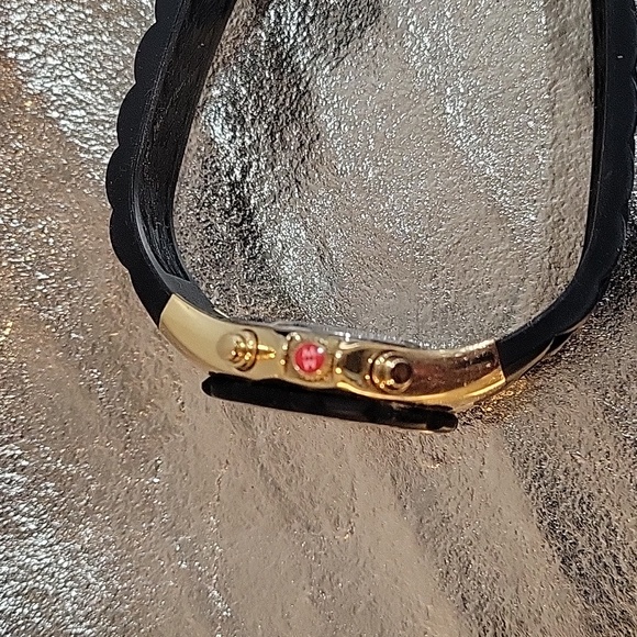 Watch - Picture 3 of 4